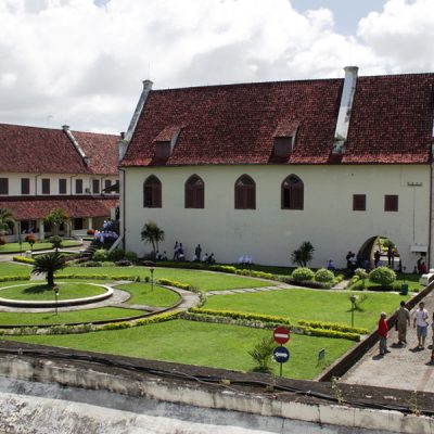 Benteng Ujung Pandang (Fort Rotterdam)