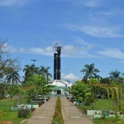 Tugu khatulistiwa