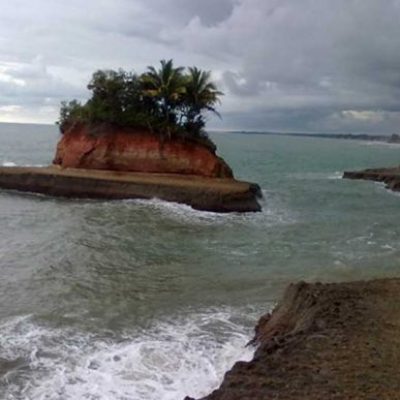 Pantai Lais