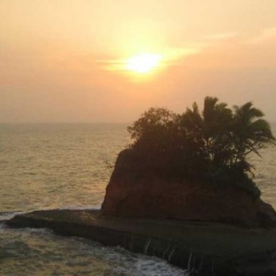 Pantai Lais