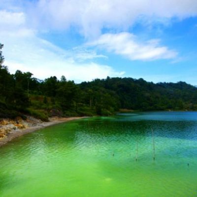 Danau Linow