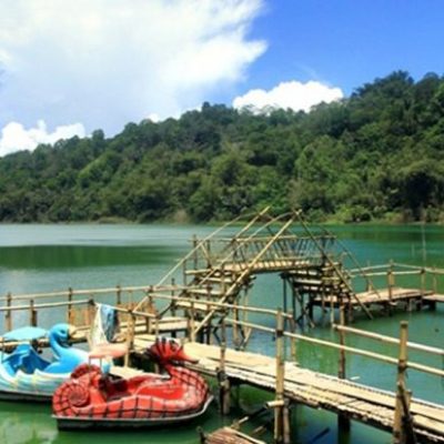 Danau Linow
