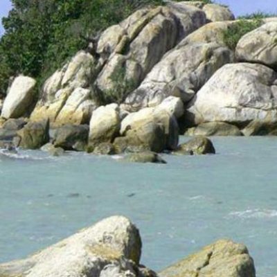 Pantai Parai Tenggiri
