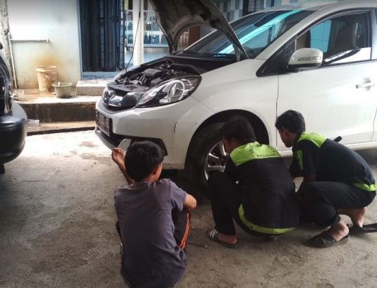 Bill’s Auto Workshop / Bengkel Mobil