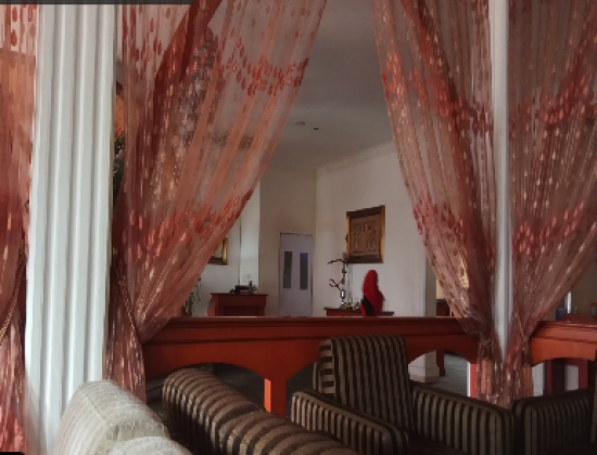 Mid East Restaurant And Shisha Lounge