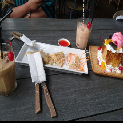 Roofpark Cafe & Restaurant Bogor