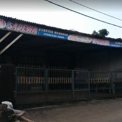 Bengkel Mobil "SADEWA MOTOR"