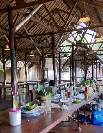Rumah Makan Saung Talaga
