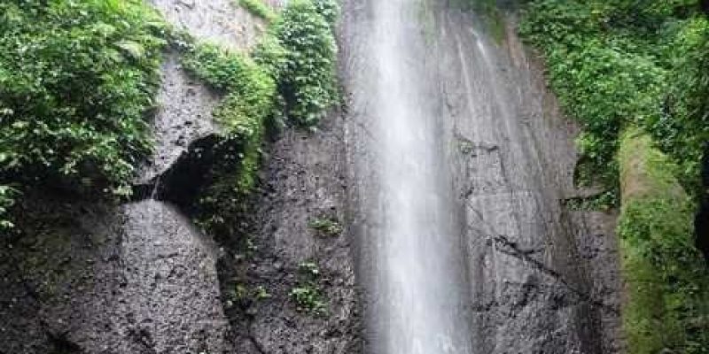 Air Terjun Curug Nangka Indah