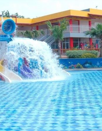 Ryzzy Azzahra Waterpark