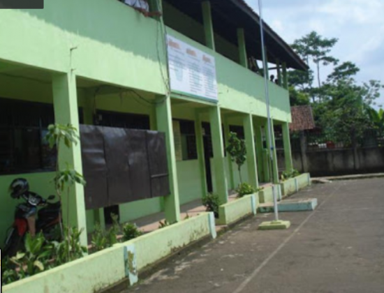 Madrasah Tsanawiyah Yasiba