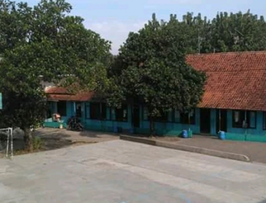 Madrasah Tsanawiyah Yasiba